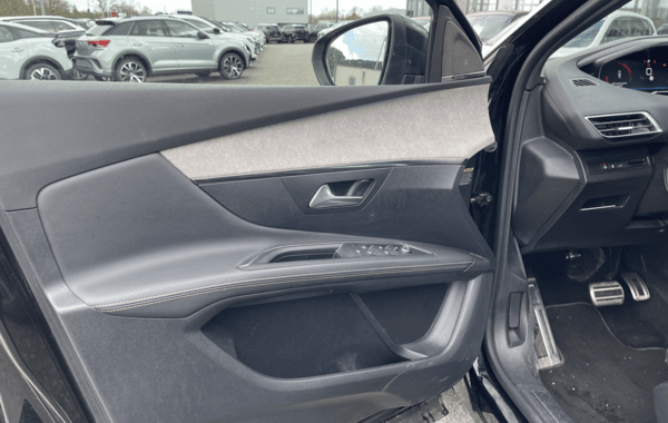 peugeot-3008-1-2-puretech-130ch-s-s-gt-pack-eat8 - 70288575