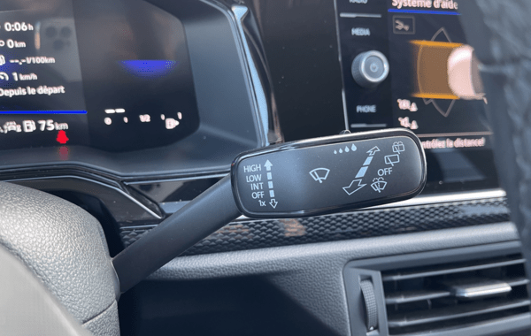 volkswagen-taigo-1-0-tsi-116ch-life-plus - 70298575