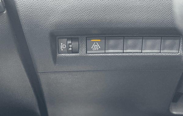 peugeot-208-1-5-bluehdi-100ch-s-s-allure - 70948575