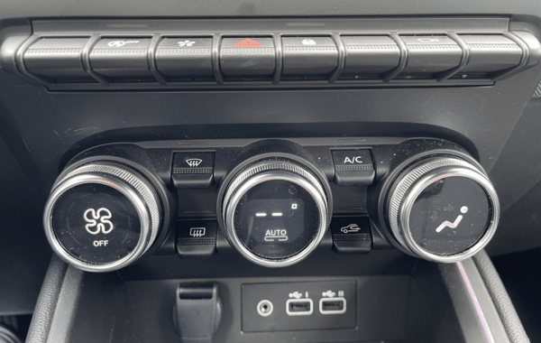 renault-clio-v-1-0-tce-90ch-techno-24 - 70958575