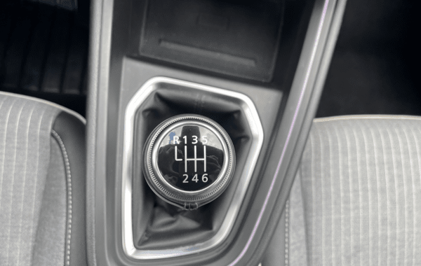 renault-clio-v-1-0-tce-90ch-techno-24 - 70958575