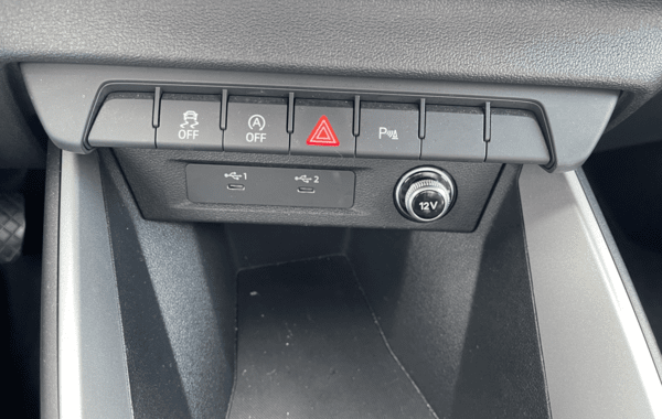 audi-a1-sportback-30-tfsi-116ch-s-line-s-tronic-7 - 71438575