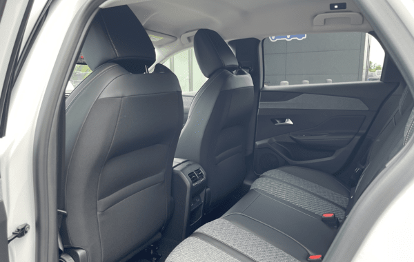 peugeot-308-sw-1-5-bluehdi-130ch-s-s-allure-eat8 - 71768575