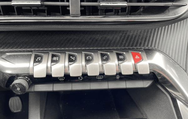 peugeot-3008-1-2-puretech-130ch-allure-s-s - 71808575