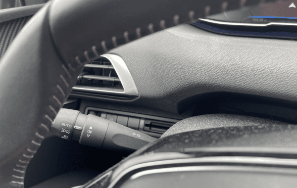 peugeot-3008-1-2-puretech-130ch-allure-s-s - 71808575