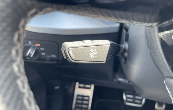 audi-q2-35-tdi-150ch-s-line-s-tronic-7 - 71878575