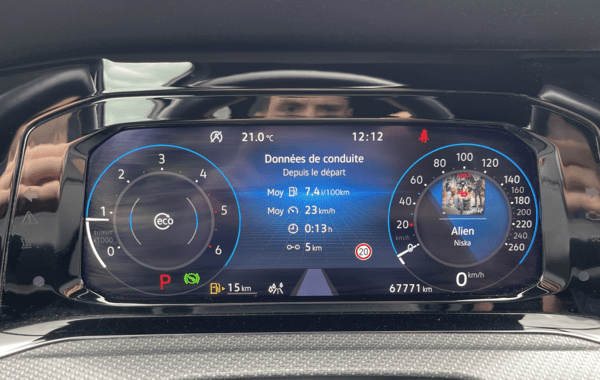 volkswagen-golf-viii-2-0-tdi-scr-150ch-r-line-1st-dsg7 - 71948575