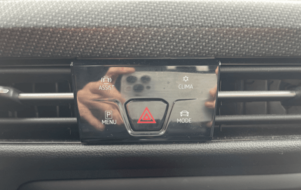 volkswagen-golf-viii-2-0-tdi-scr-150ch-r-line-1st-dsg7 - 71948575