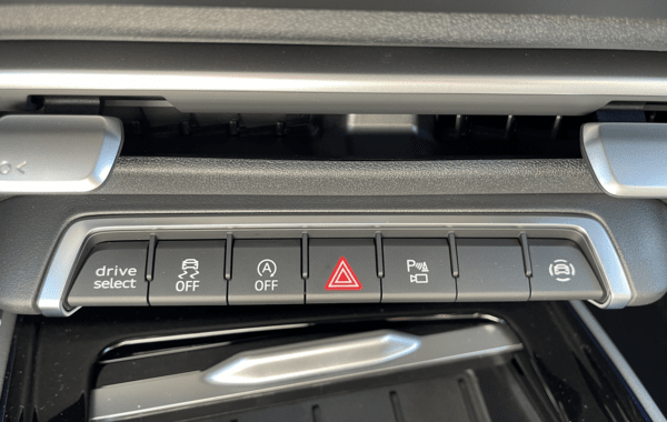 audi-q3-1-5-tfsi-150ch-hybride-s-line-s-tronic-7 - 72128575