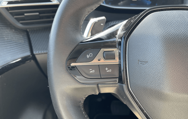 peugeot-208-1-2-puretech-100ch-s-s-allure-pack-eat8 - 74038575
