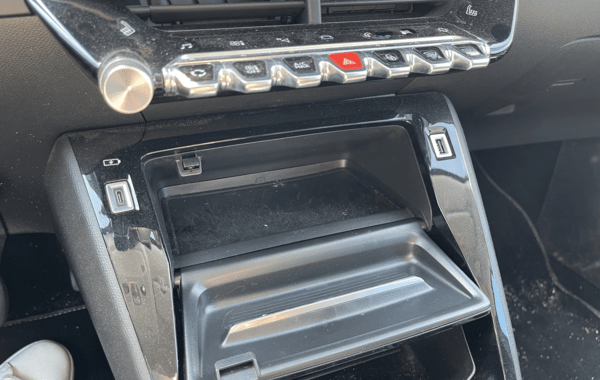 peugeot-208-1-2-puretech-100ch-s-s-allure-pack-eat8 - 74038575